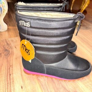 Mos Copenhagen Boots NEW 9